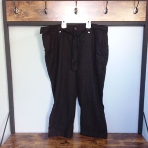 NEW Reitmans Petite Belted Capris